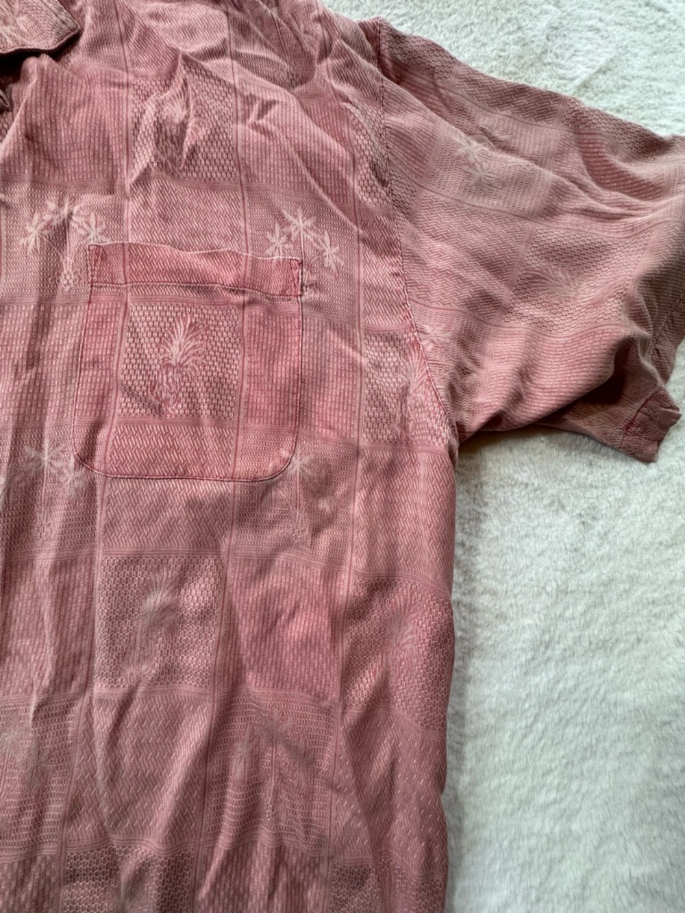 Tommy Bahama Silk Shirt Mens 2XL Pink Palm Tree Pineapple Button Up Tropical - Picture 3 of 13